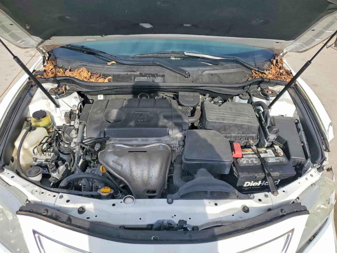 2011 TOYOTA CAMRY BASE photo 11