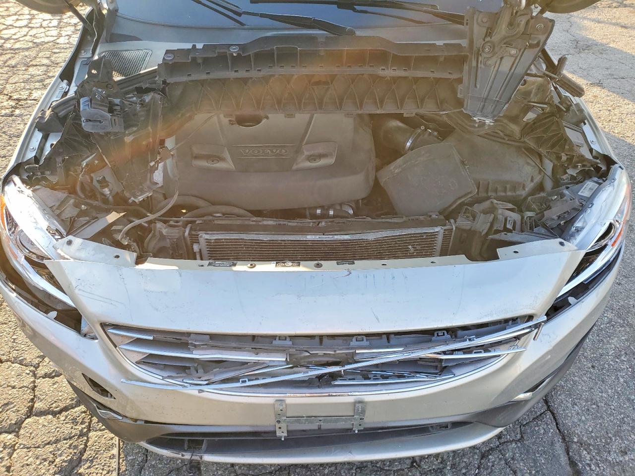 2018 VOLVO S60 PREMIER photo 11