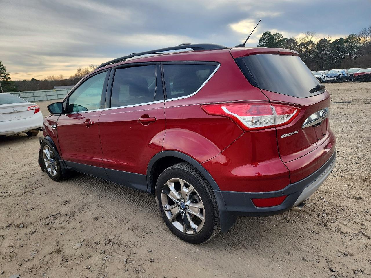 2013 FORD ESCAPE SEL photo 2