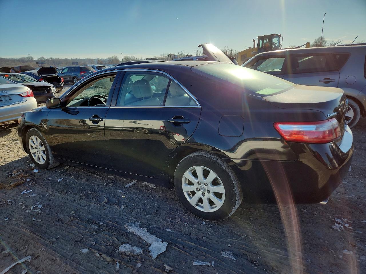 2008 TOYOTA CAMRY LE photo 2