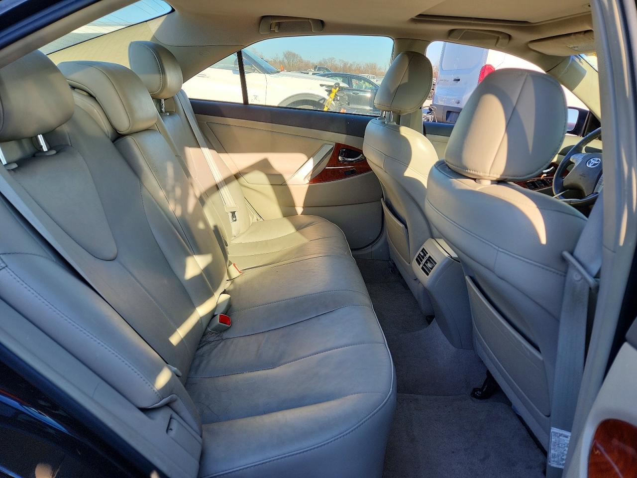 2008 TOYOTA CAMRY LE photo 10