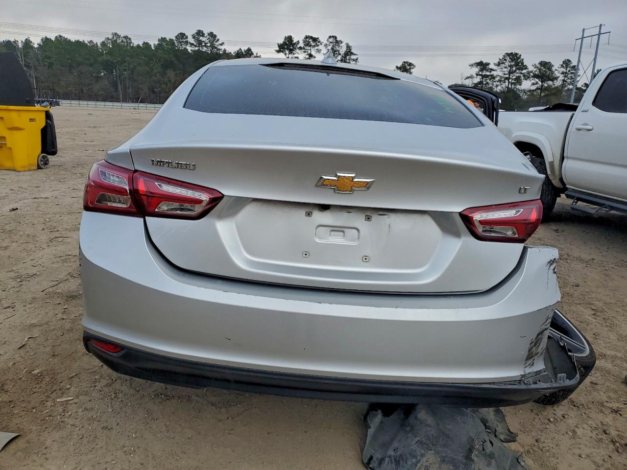 2022 CHEVROLET MALIBU LT photo 6