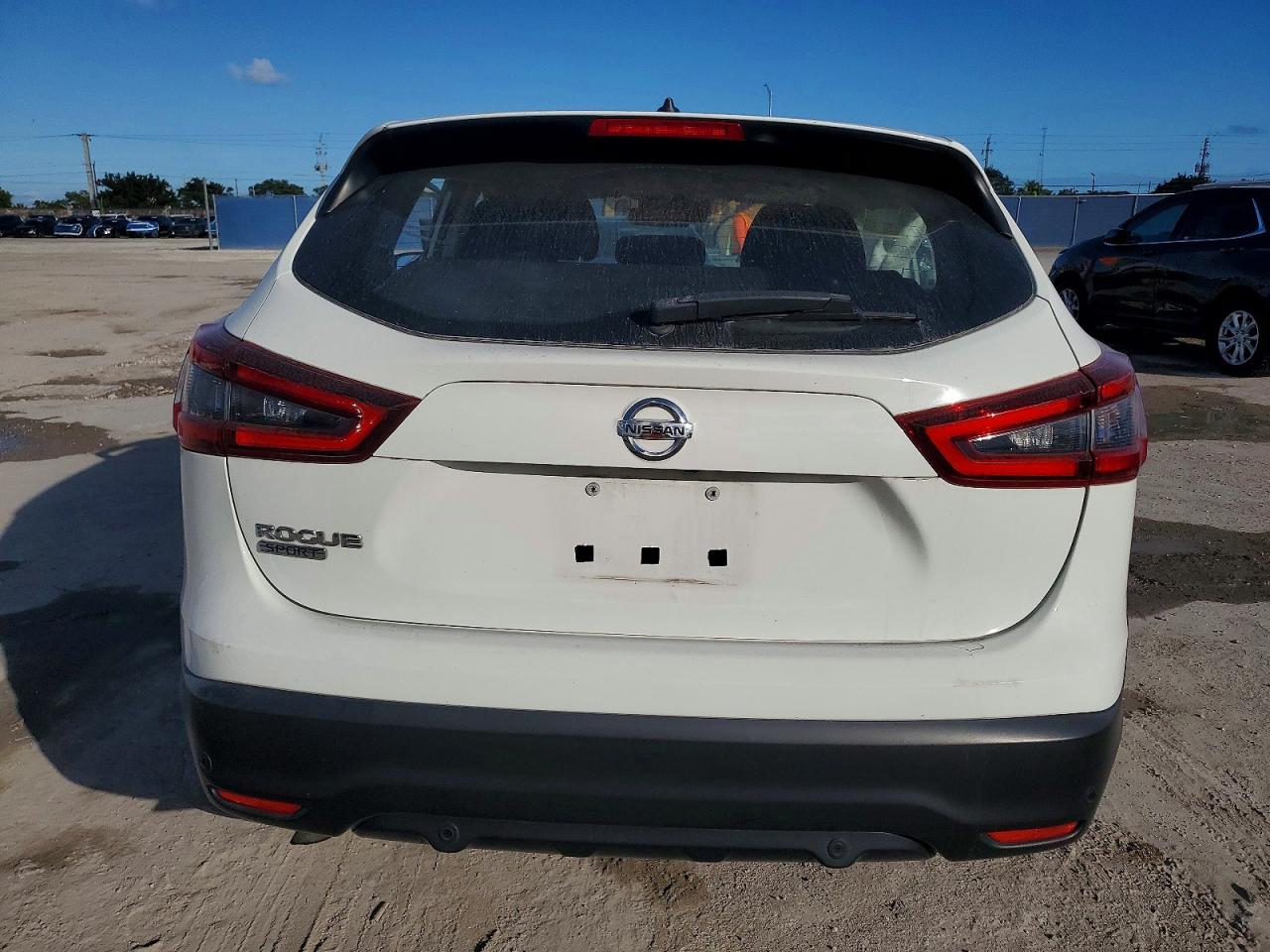 2020 NISSAN ROGUE SPORT S photo 6