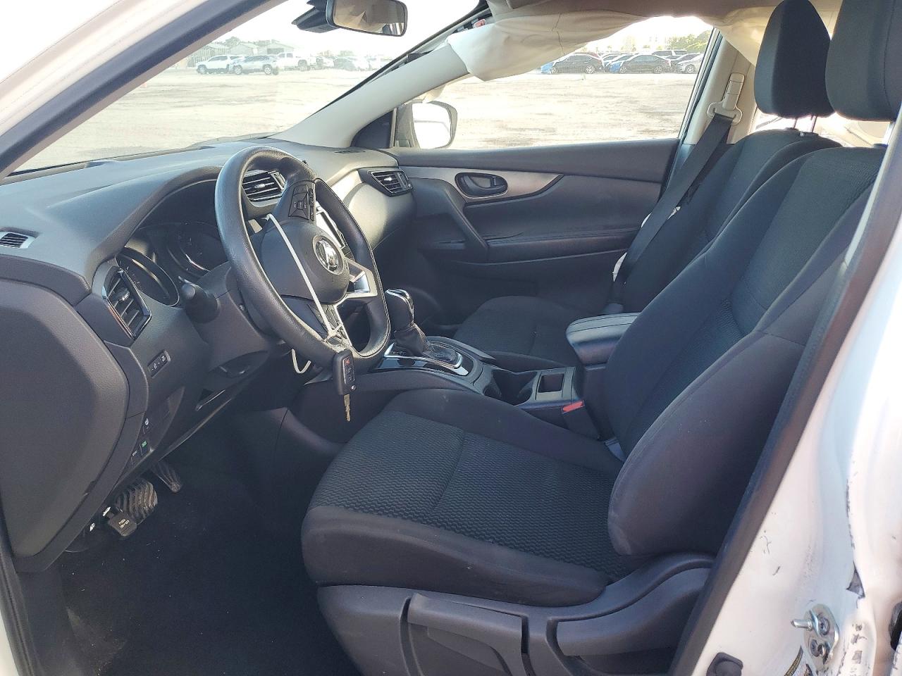 2020 NISSAN ROGUE SPORT S photo 7