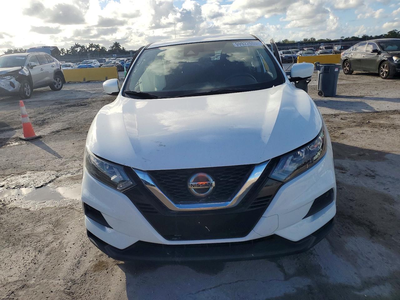 2020 NISSAN ROGUE SPORT S photo 5