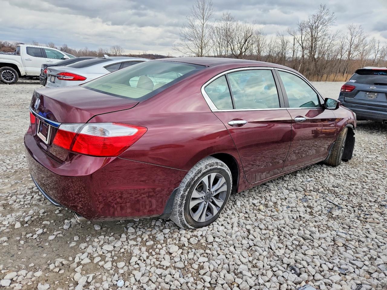 2013 HONDA ACCORD LX photo 5