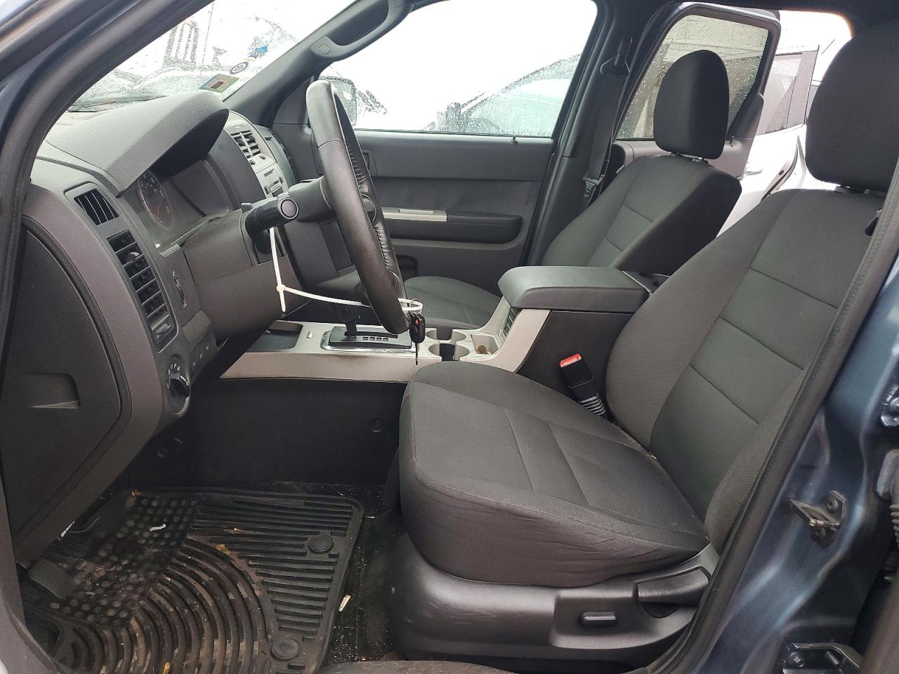 2011 FORD ESCAPE XLT photo 7
