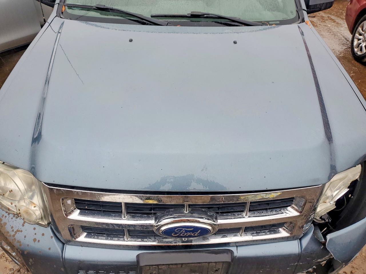 2011 FORD ESCAPE XLT photo 11
