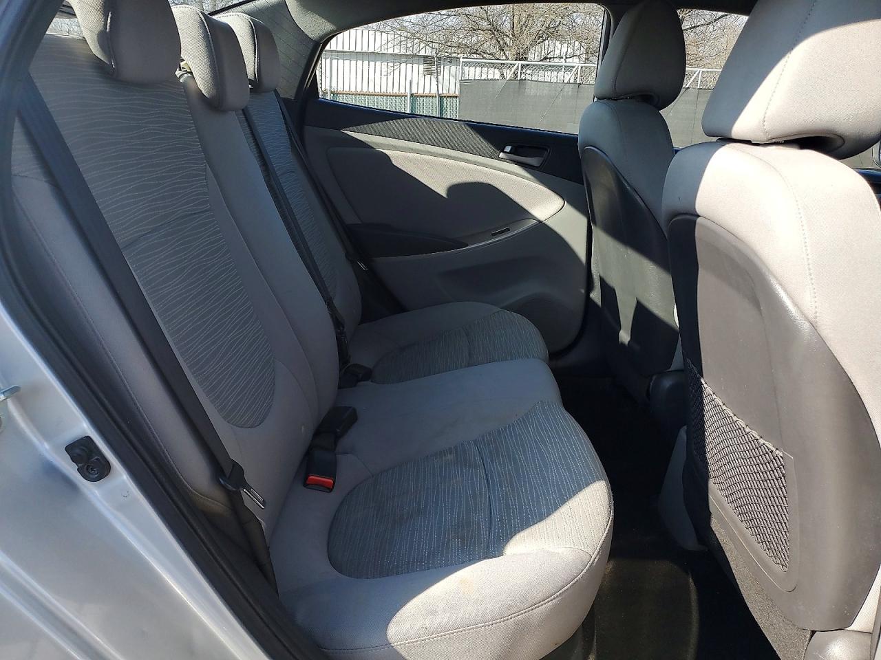 2015 HYUNDAI ACCENT GLS photo 19