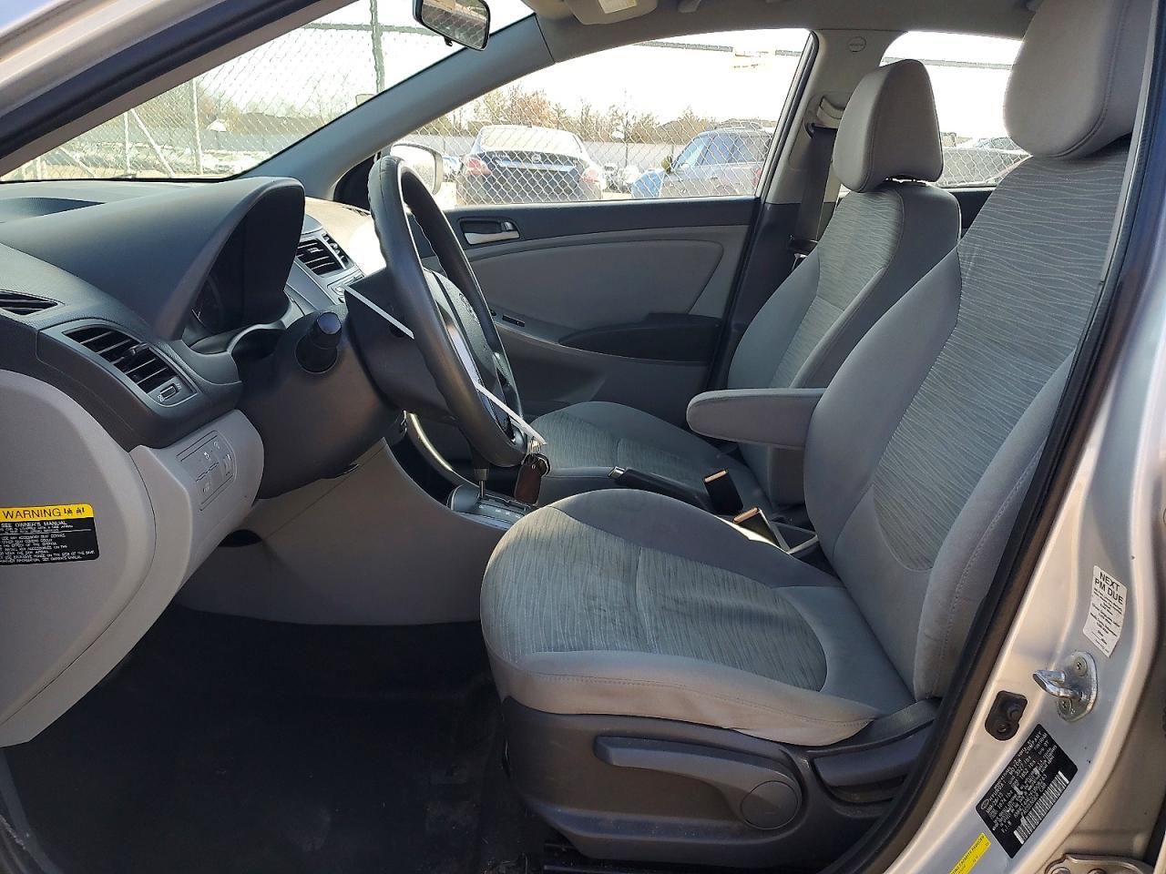 2015 HYUNDAI ACCENT GLS photo 13