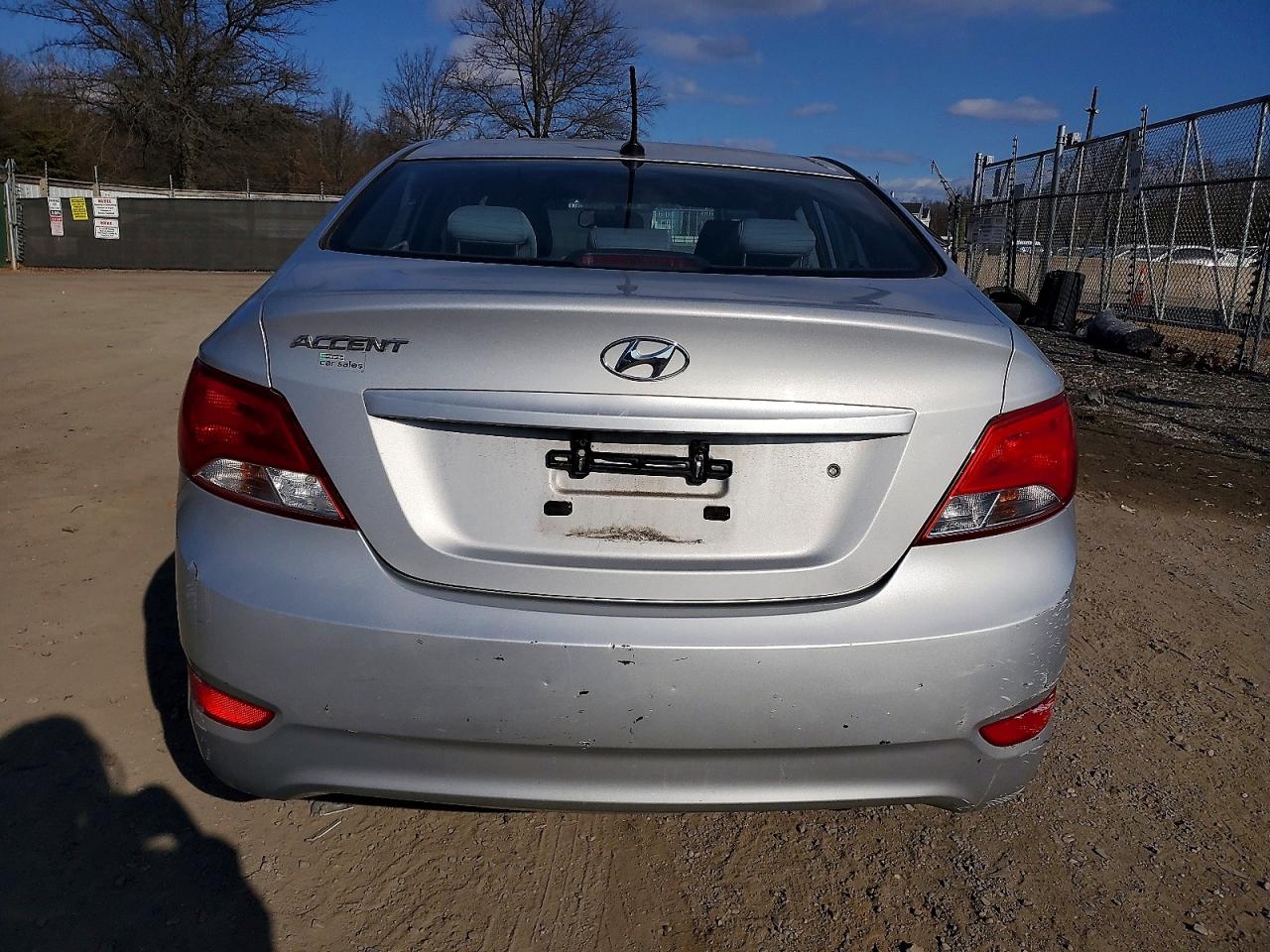 2015 HYUNDAI ACCENT GLS photo 11