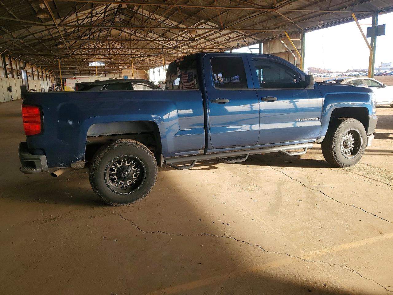 2016 CHEVROLET SILVERADO C1500 photo 3