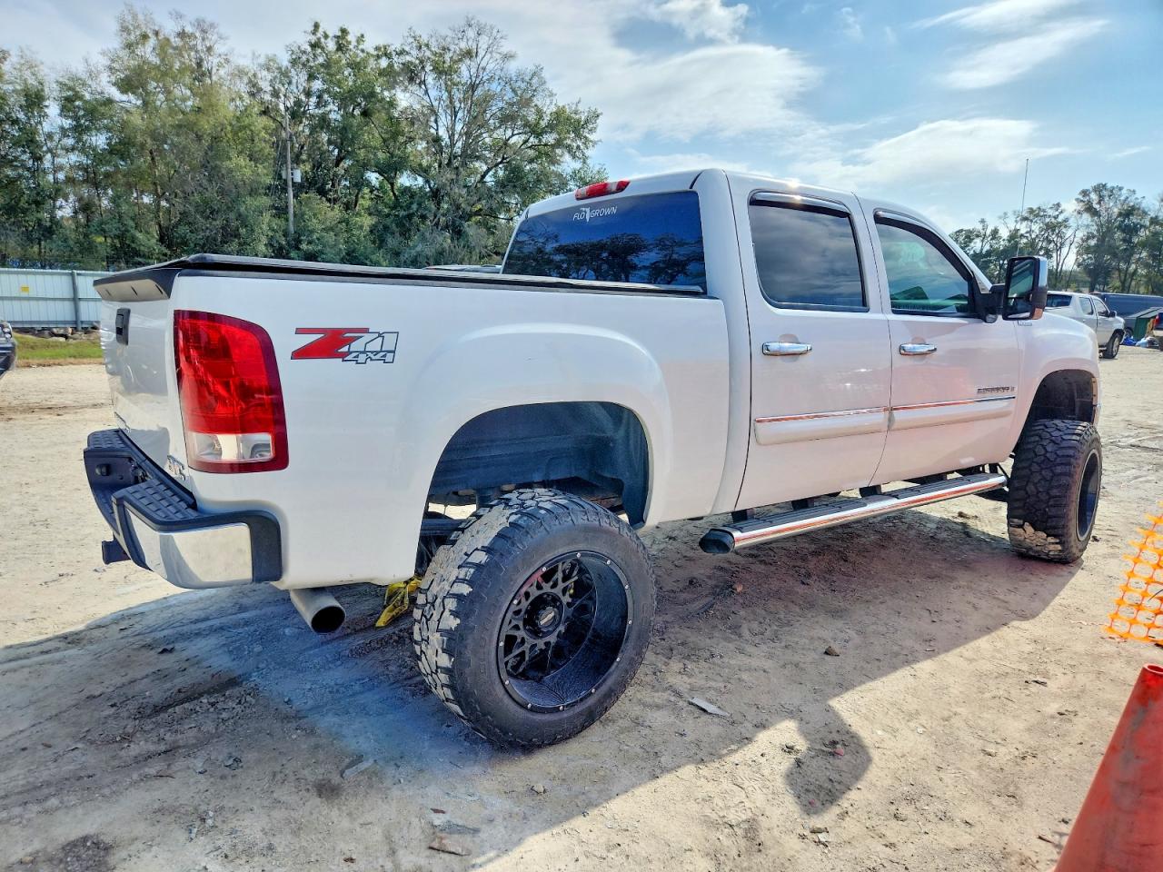 2008 GMC SIERRA K1500 photo 3