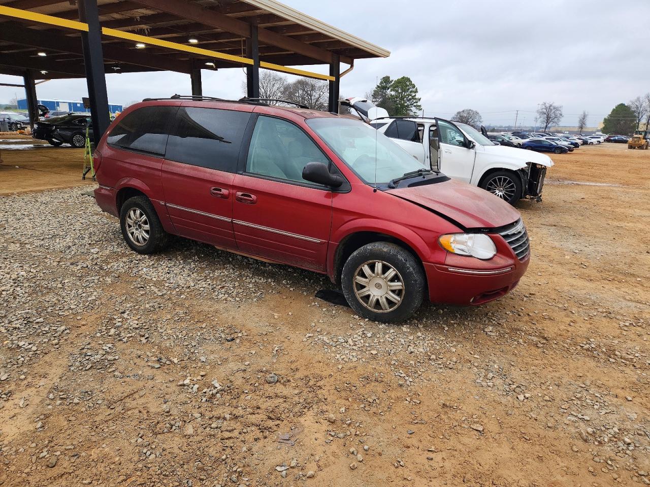 2006 CHRYSLER TOWN & COUNTRY TOURING photo 4