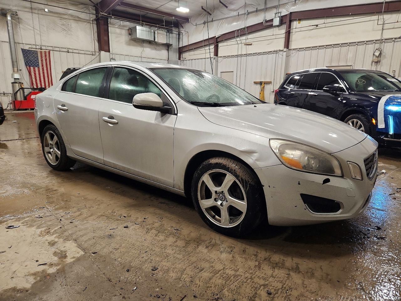 2012 VOLVO S60 T5 photo 4