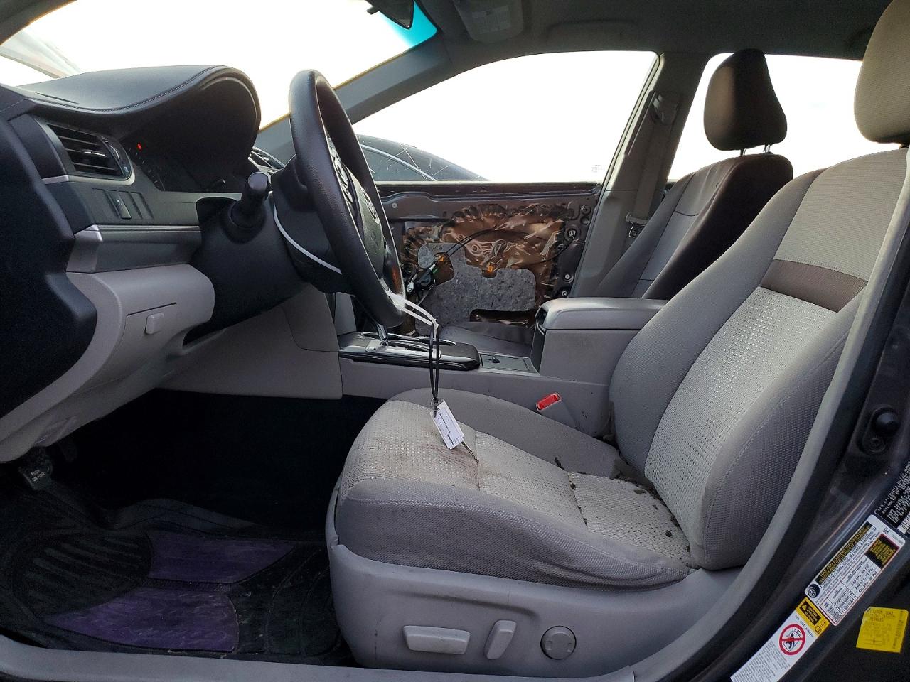 2014 TOYOTA CAMRY L photo 7