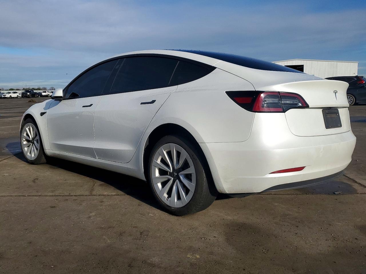 2023 TESLA MODEL 3 photo 2