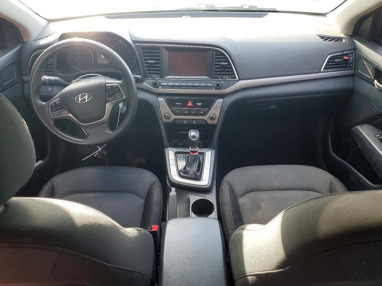 2018 HYUNDAI ELANTRA SEL photo 8