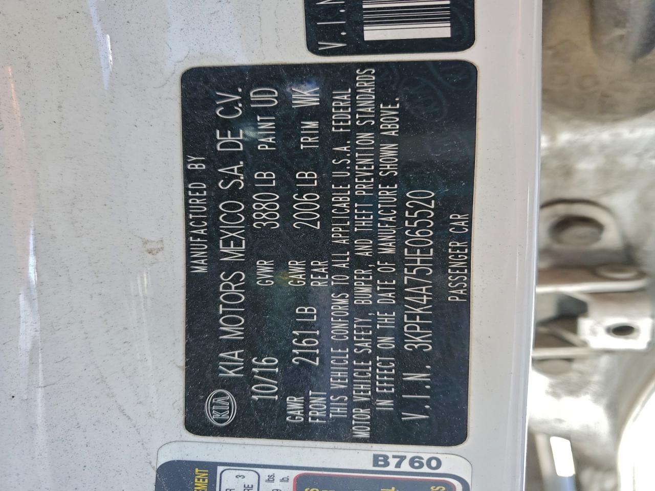 2017 KIA FORTE LX photo 12