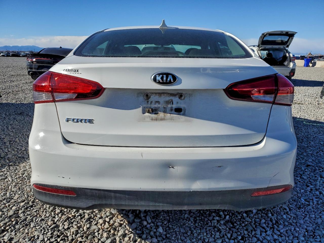 2017 KIA FORTE LX photo 6