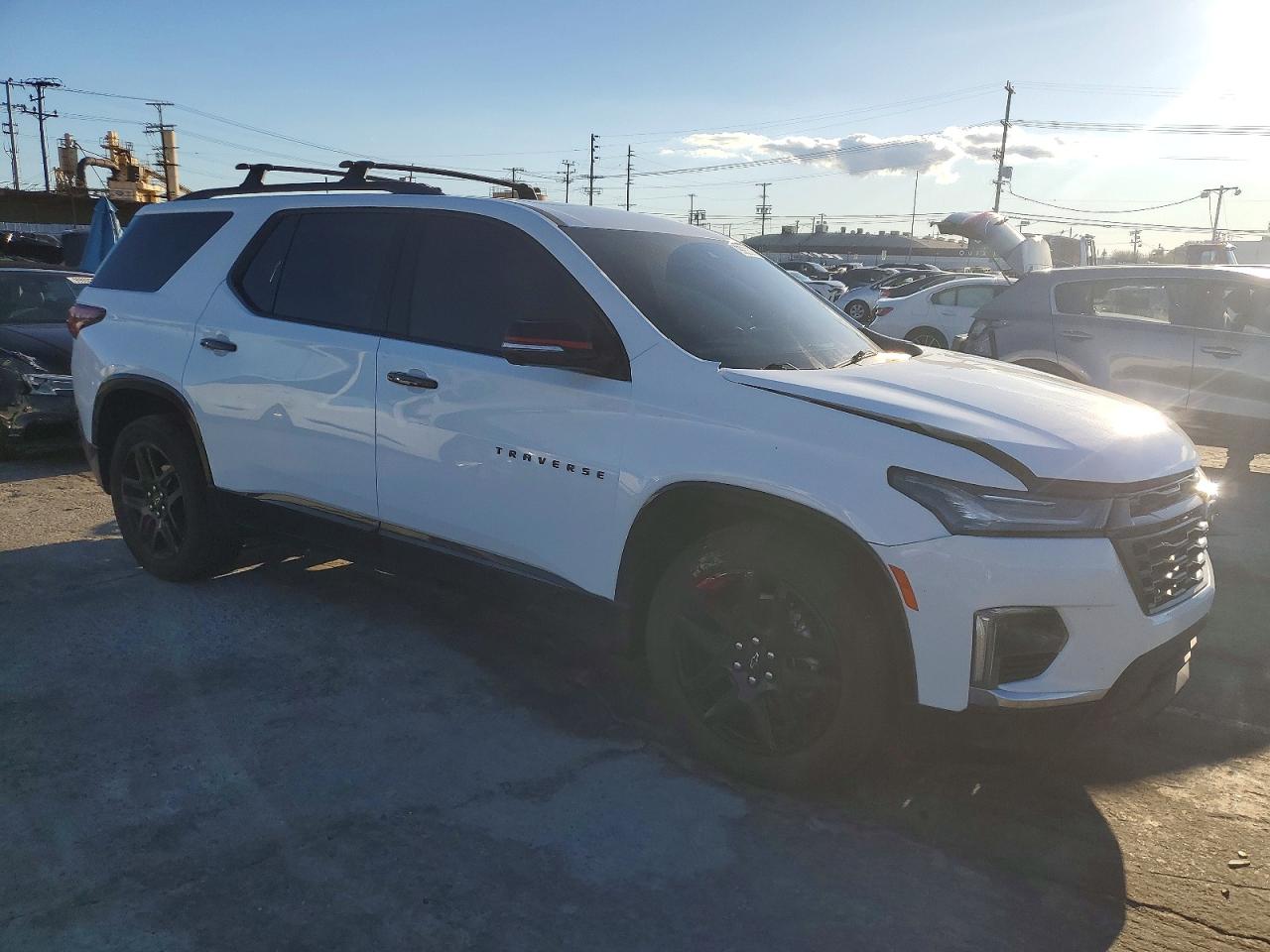 2023 CHEVROLET TRAVERSE PREMIER photo 4