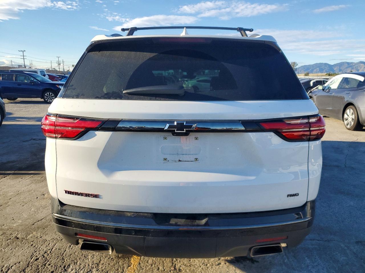 2023 CHEVROLET TRAVERSE PREMIER photo 6