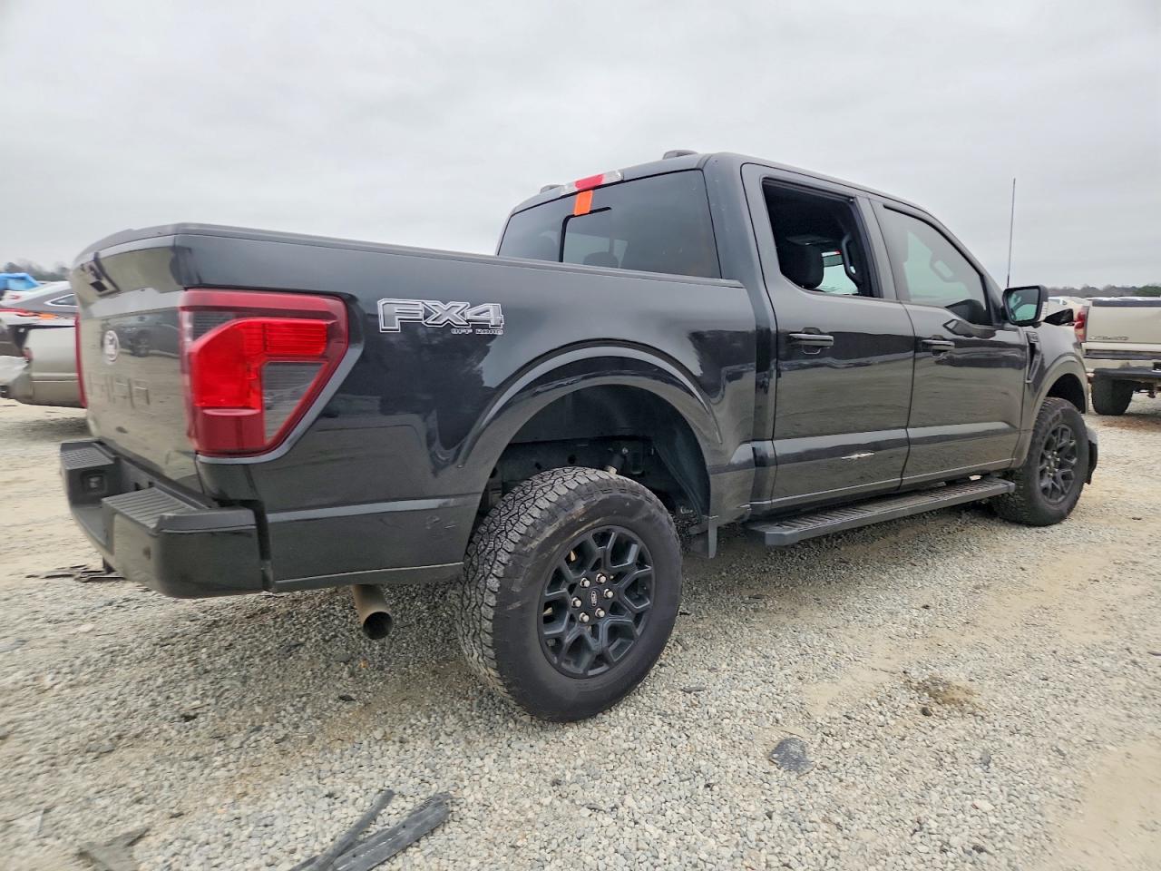 2024 FORD F150 XLT photo 3