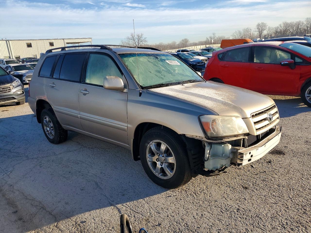 2004 TOYOTA HIGHLANDER photo 4