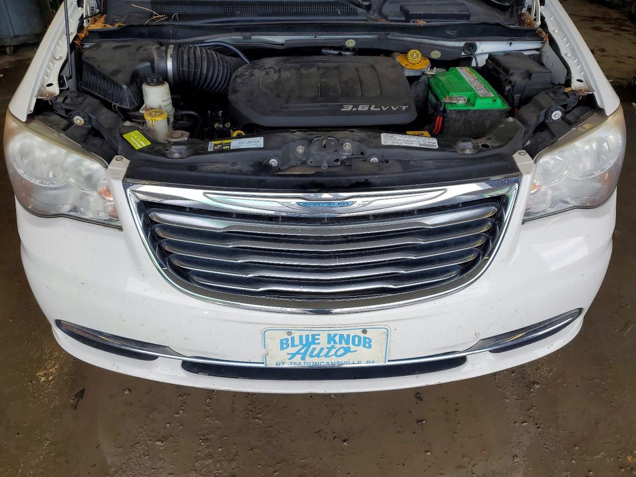 2013 CHRYSLER TOWN & COUNTRY TOURING photo 12
