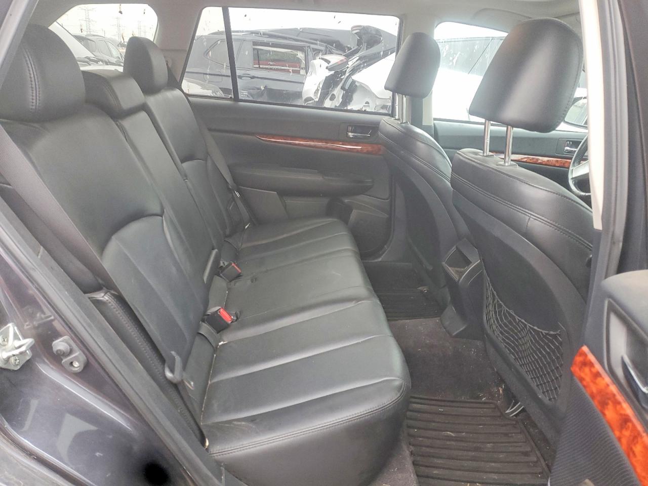 2010 SUBARU OUTBACK 3.6R LIMITED photo 10