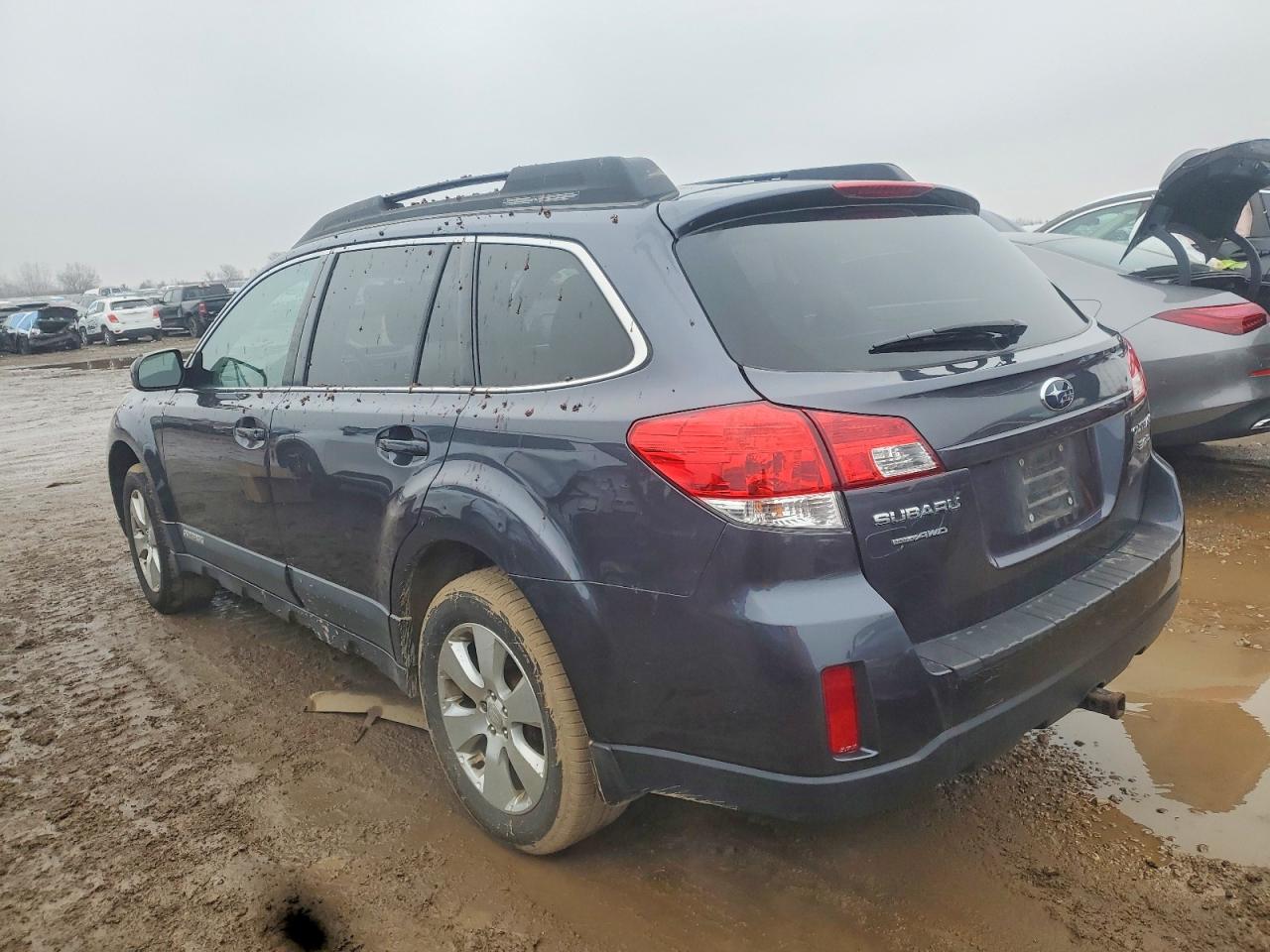 2010 SUBARU OUTBACK 3.6R LIMITED photo 2