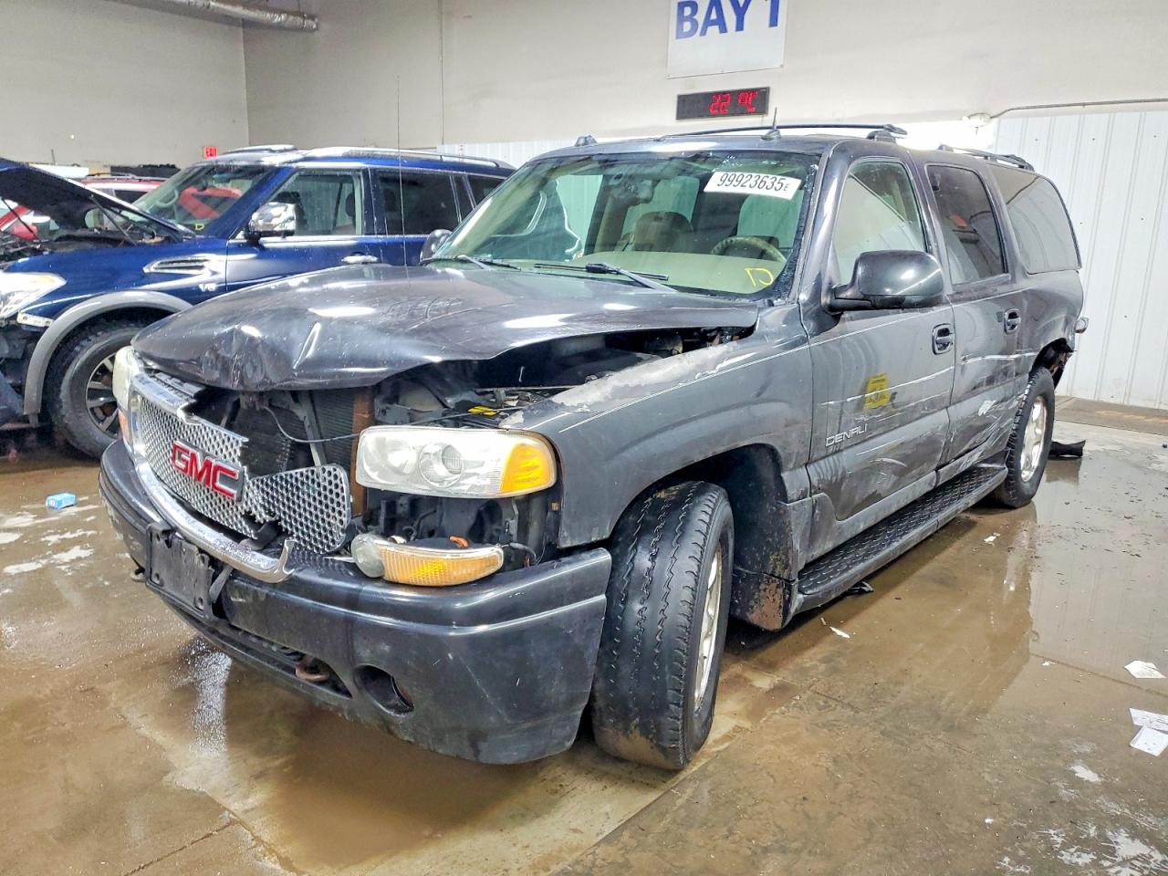 2004 GMC YUKON XL