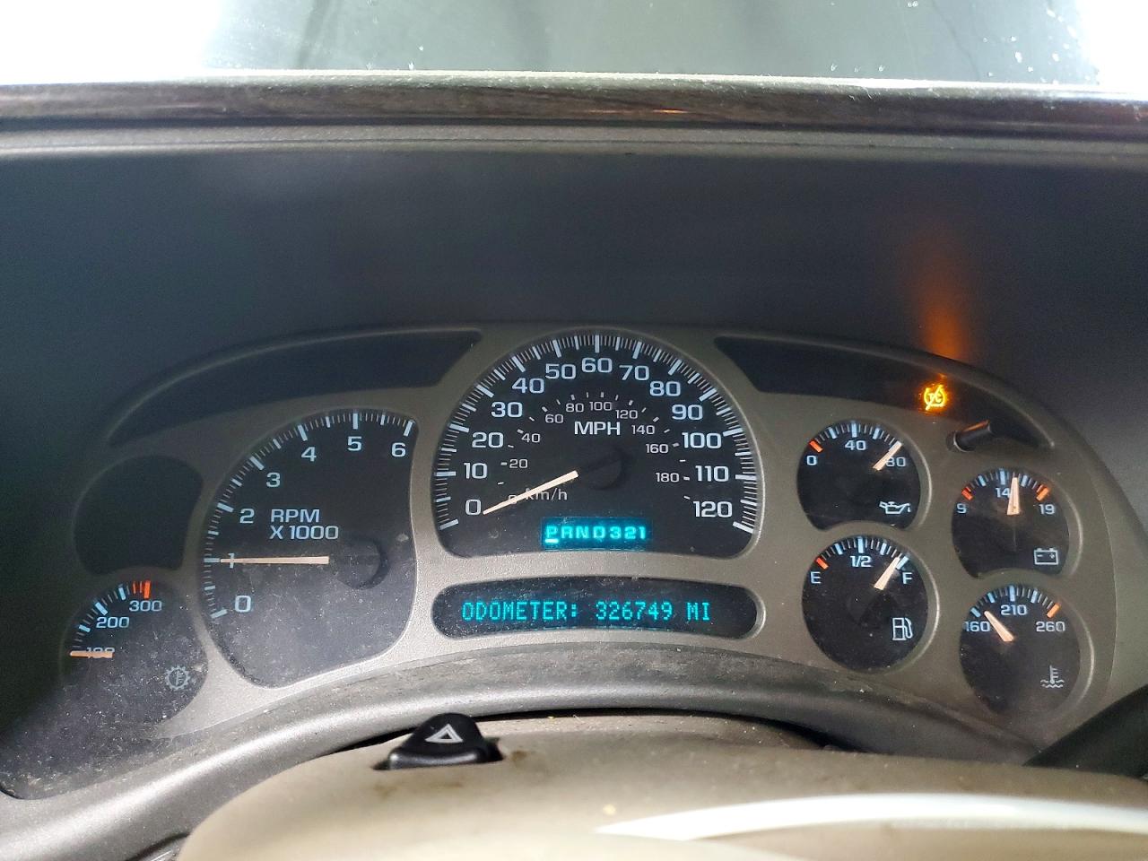 2004 GMC YUKON XL DENALI photo 9