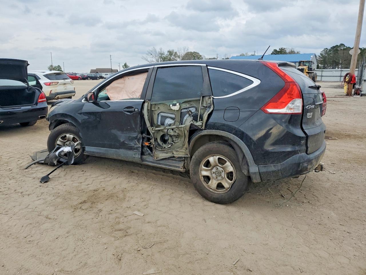 2013 HONDA CR-V LX photo 2