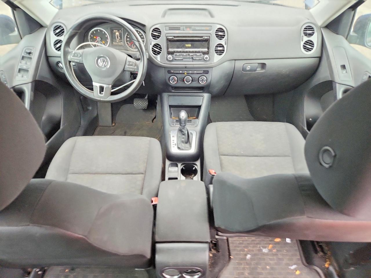 2013 VOLKSWAGEN TIGUAN photo 8