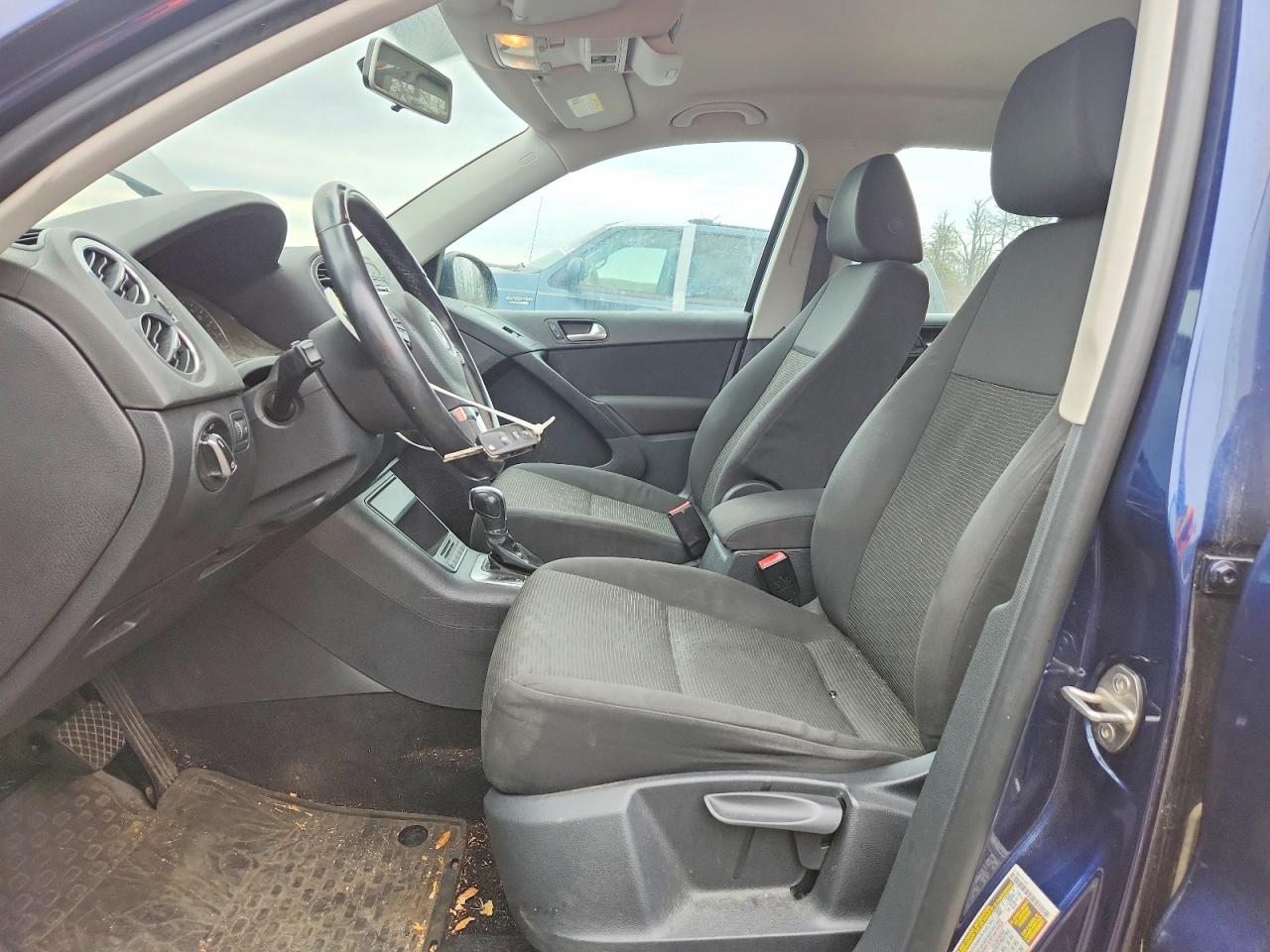 2013 VOLKSWAGEN TIGUAN photo 7