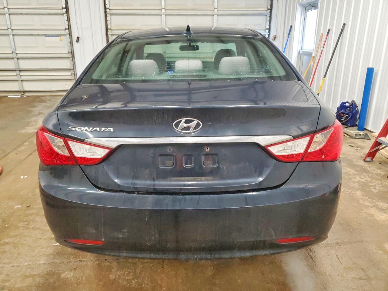 2011 HYUNDAI SONATA GLS photo 6