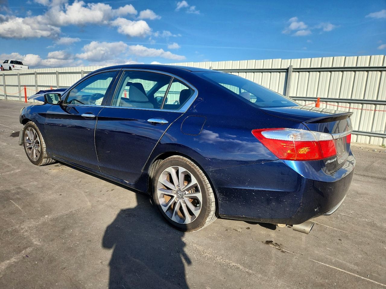 2014 HONDA ACCORD SPORT photo 2
