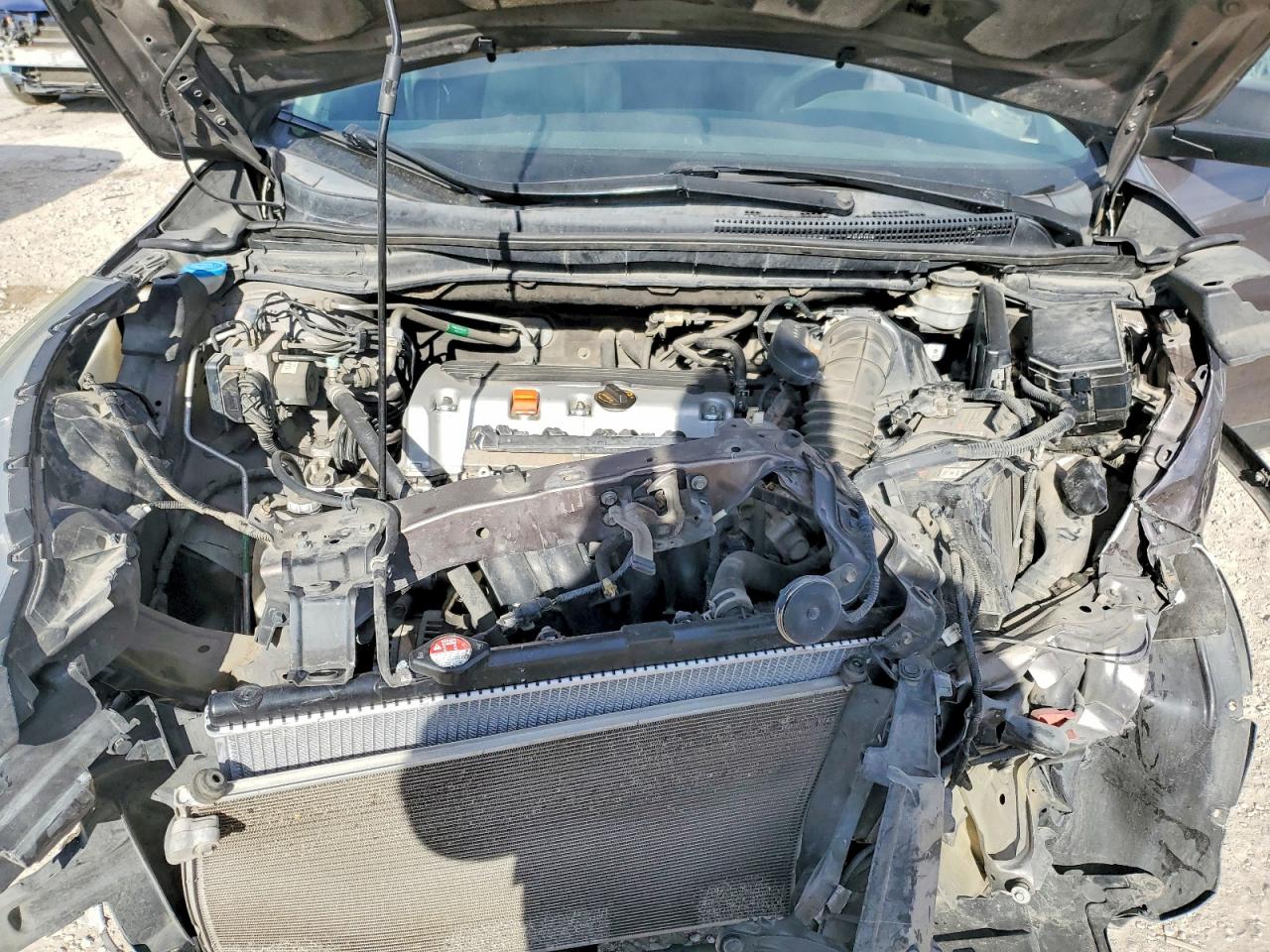 2012 HONDA CR-V LX photo 12