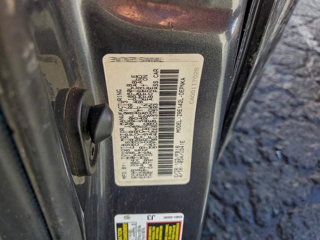 2013 TOYOTA COROLLA BASE photo 12