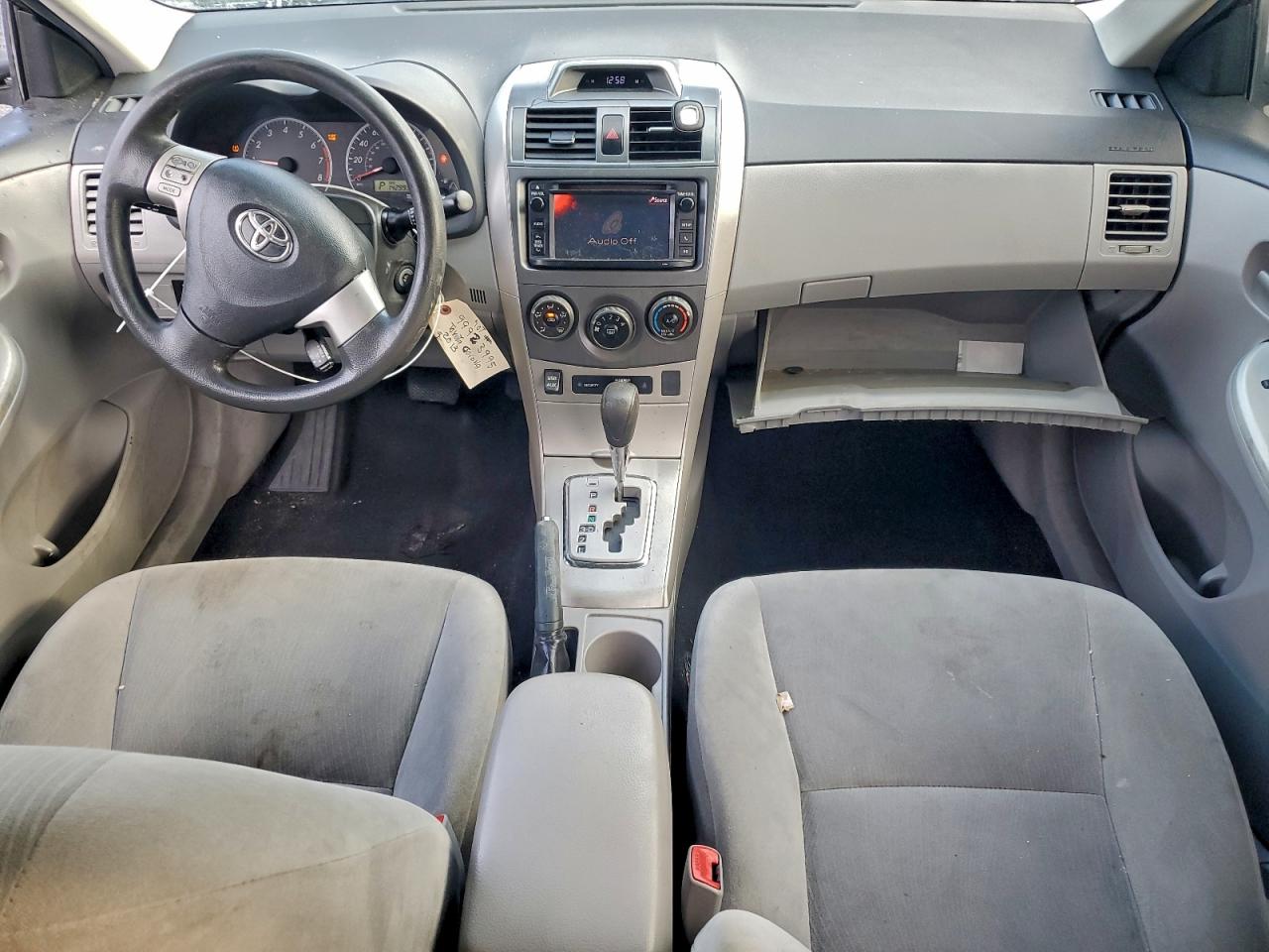 2013 TOYOTA COROLLA BASE photo 8