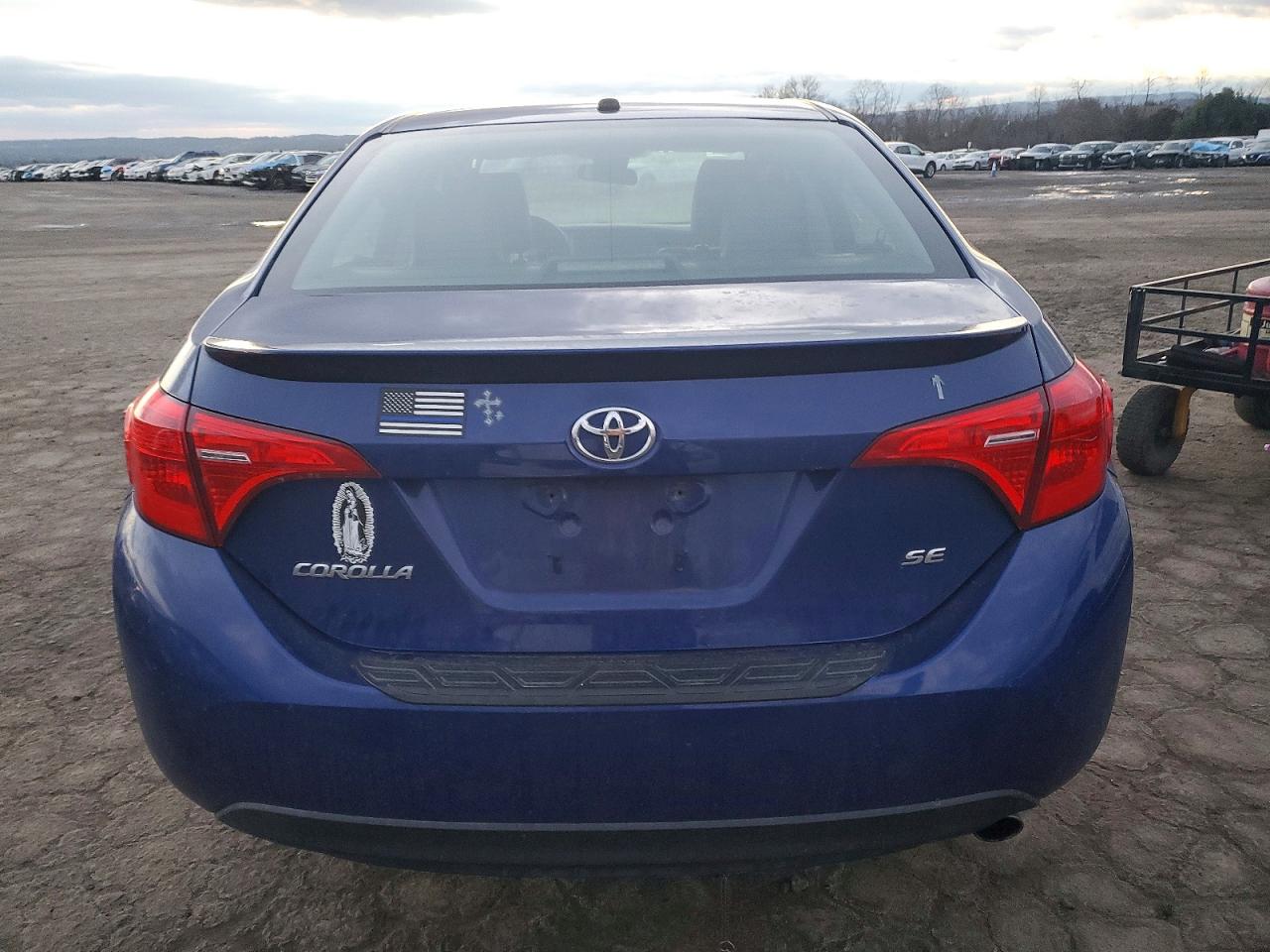 2017 TOYOTA COROLLA L photo 6