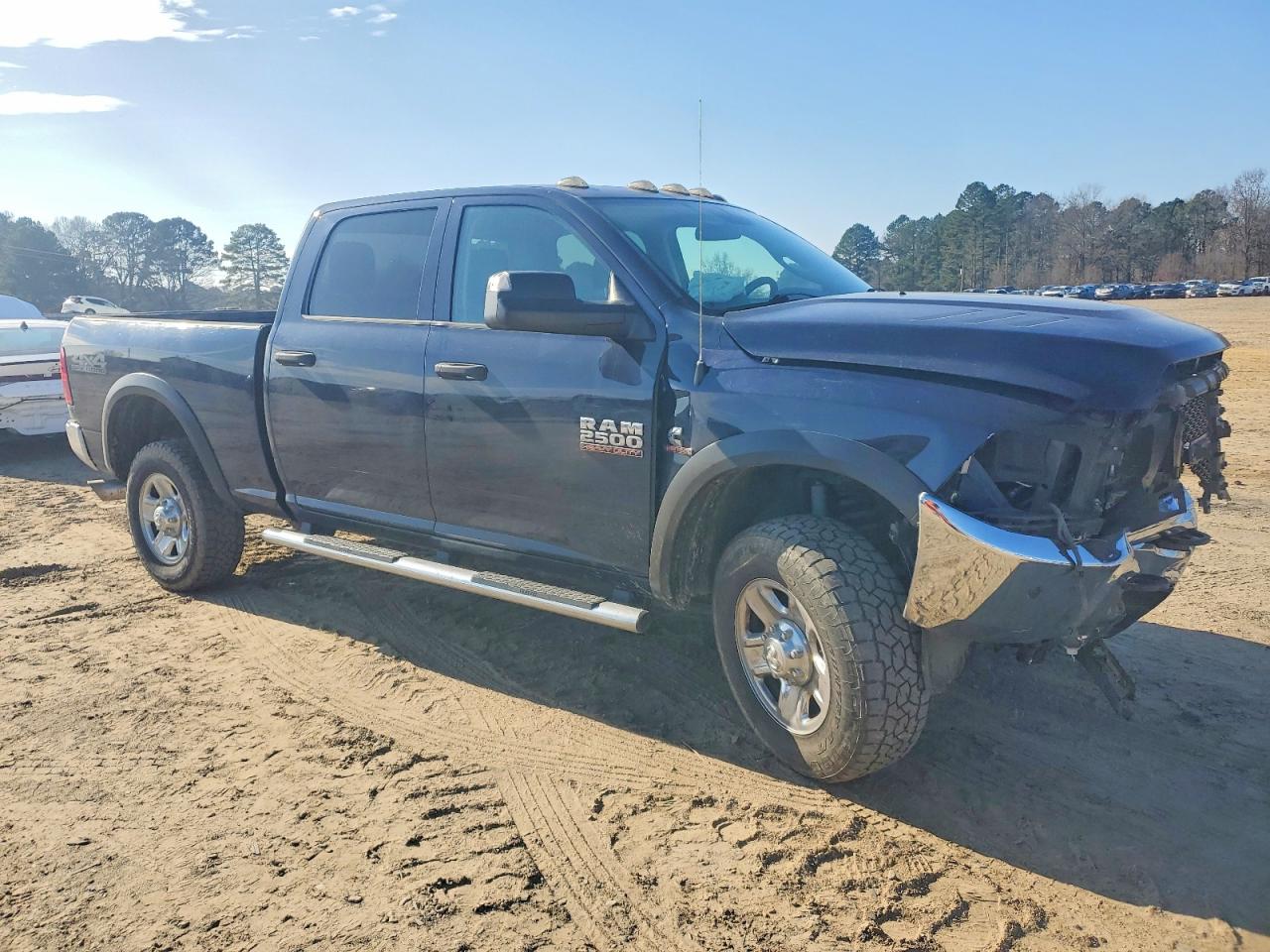2017 RAM 2500 ST photo 4