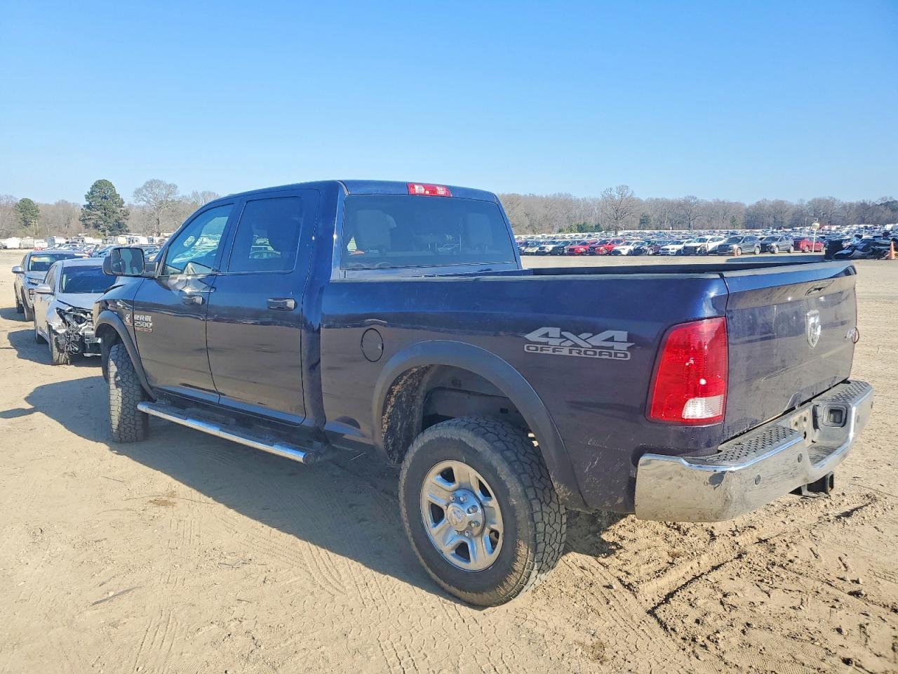 2017 RAM 2500 ST photo 2