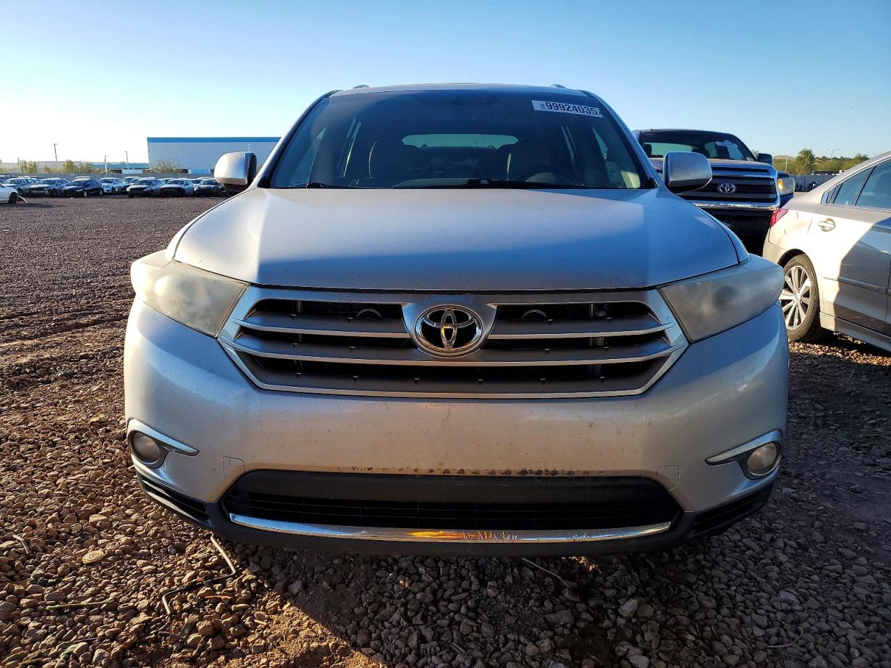 2011 TOYOTA HIGHLANDER BASE photo 5
