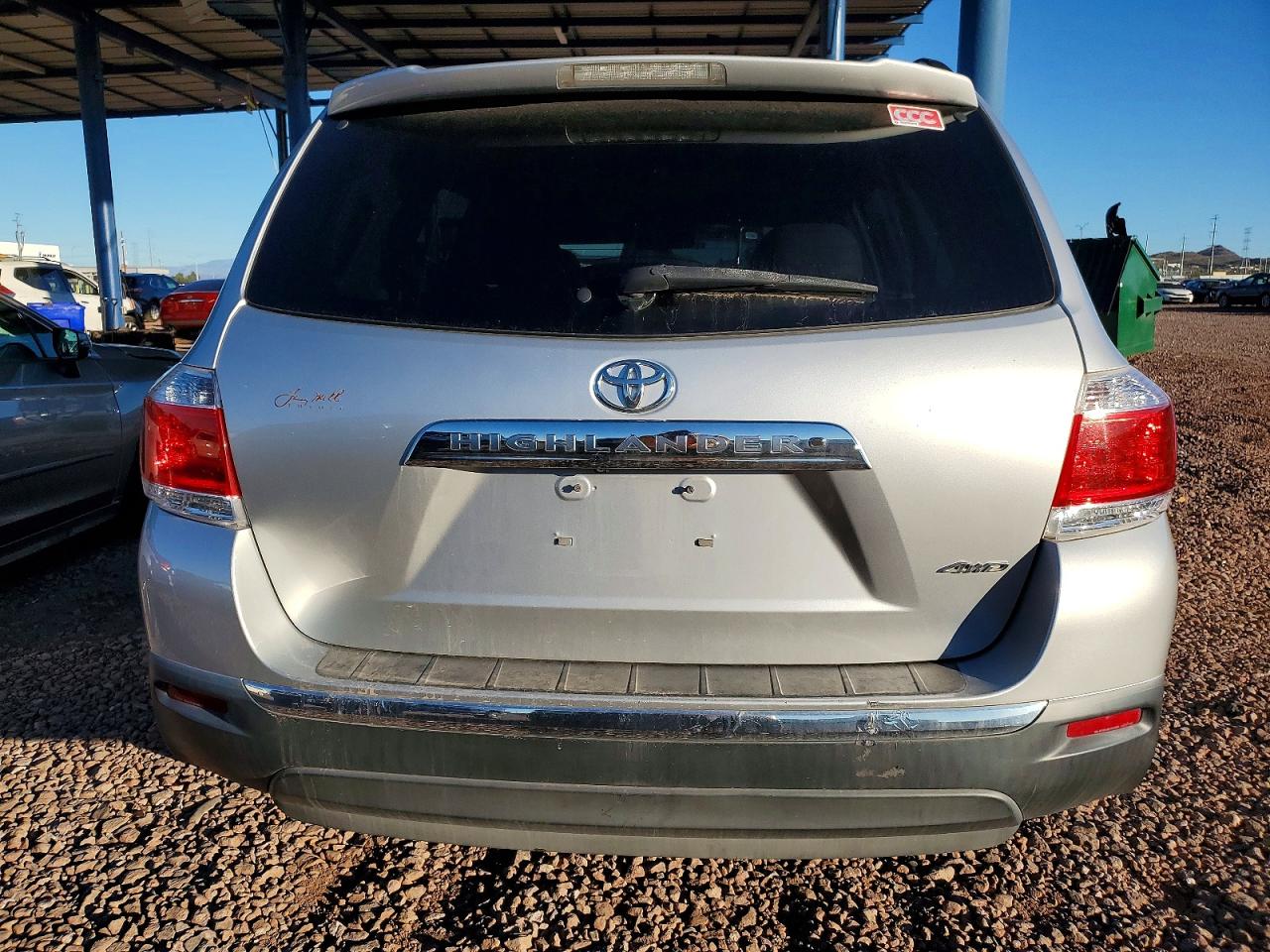 2011 TOYOTA HIGHLANDER BASE photo 6