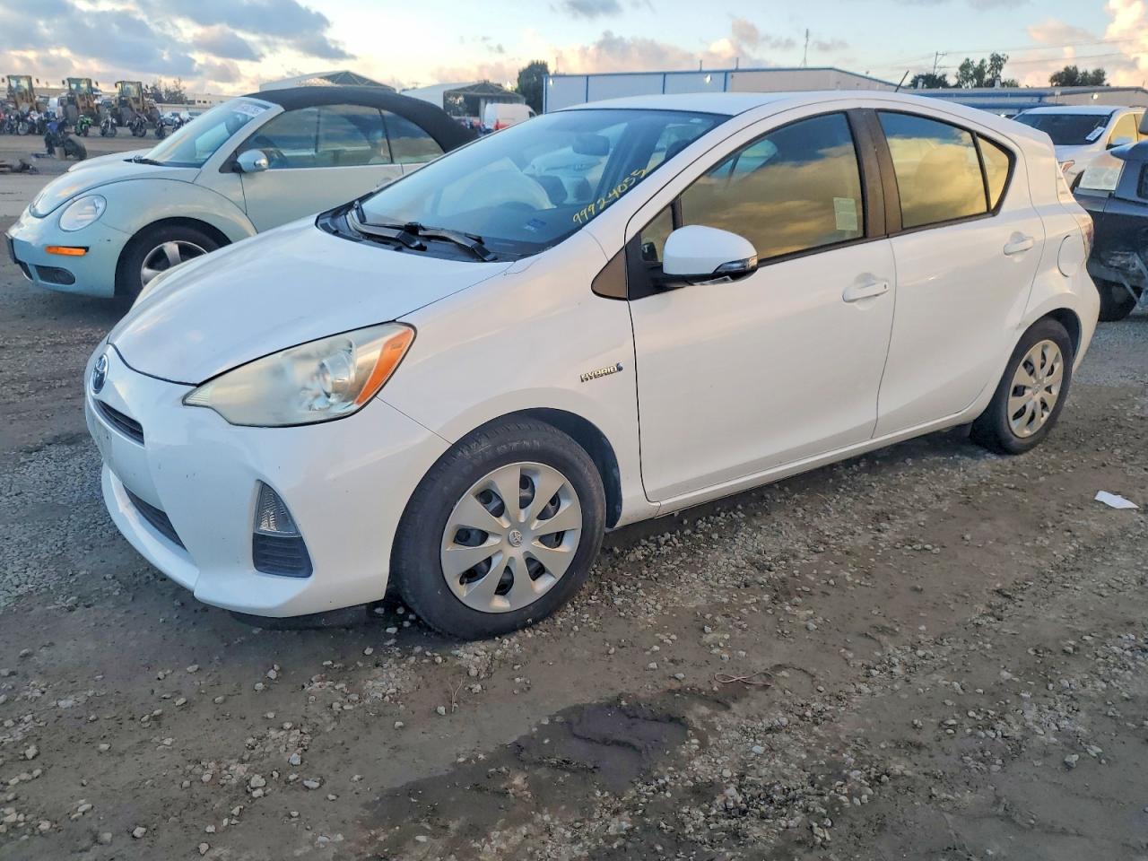 2013 TOYOTA PRIUS C