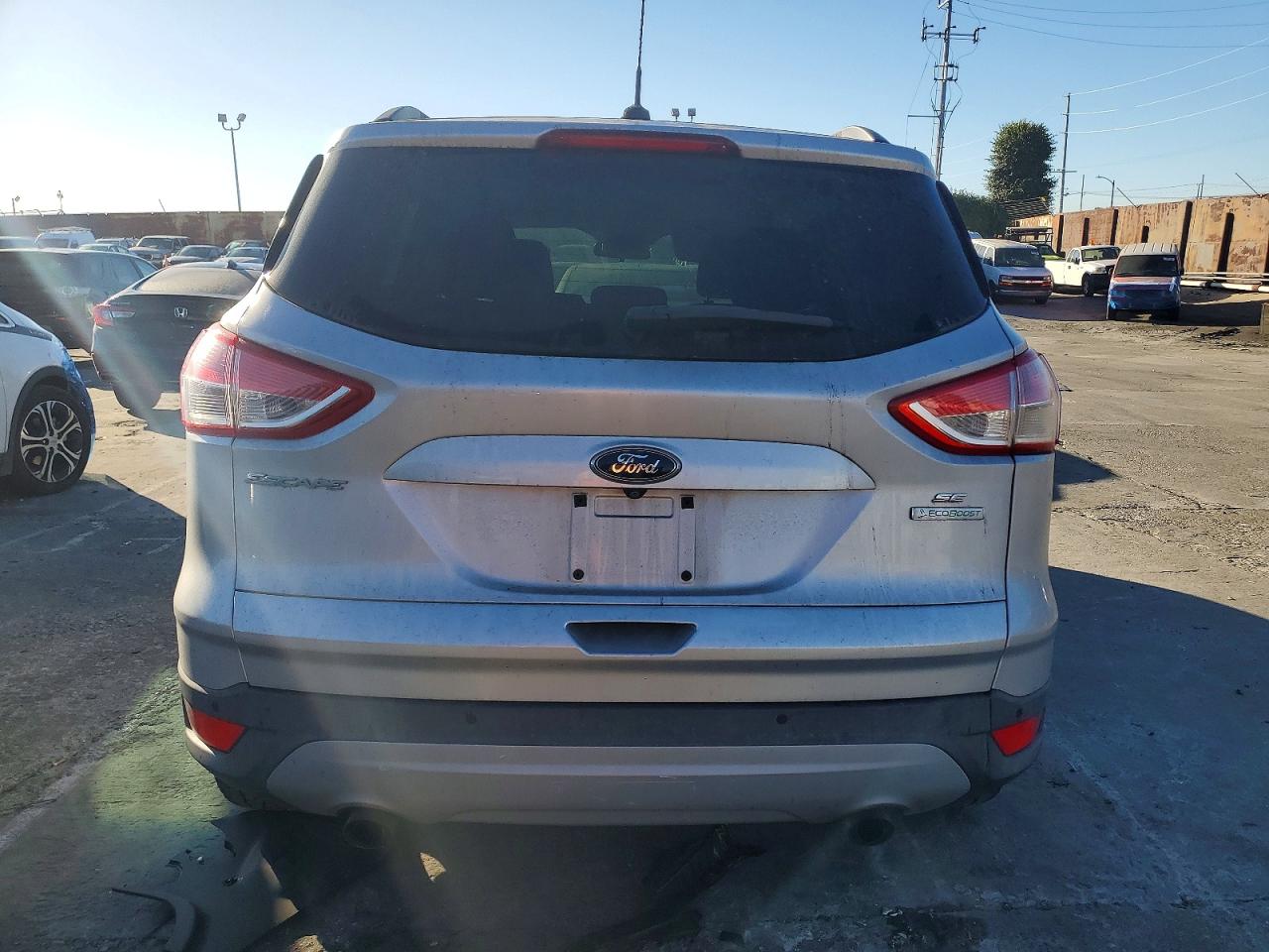 2016 FORD ESCAPE SE photo 6