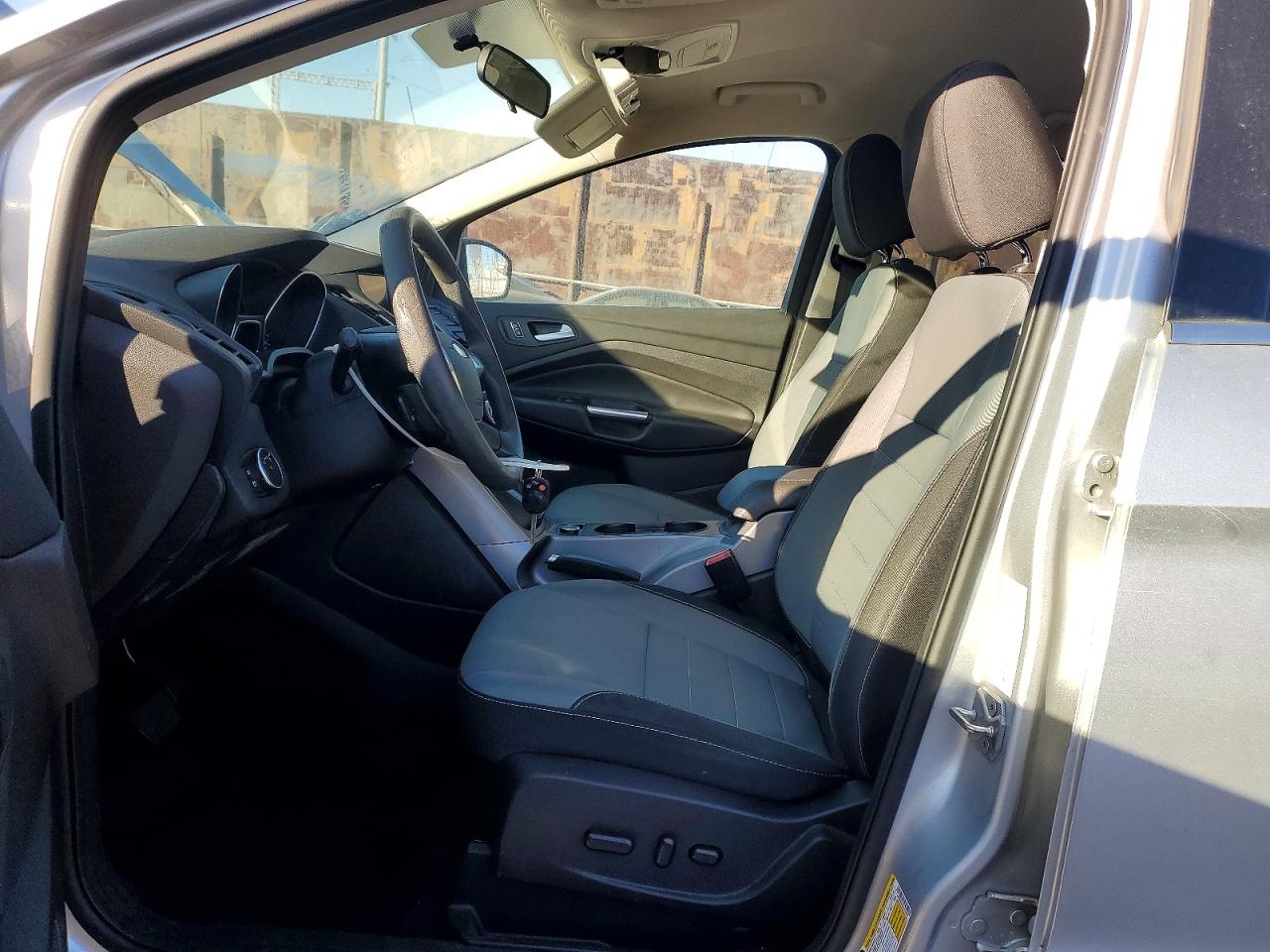 2016 FORD ESCAPE SE photo 7