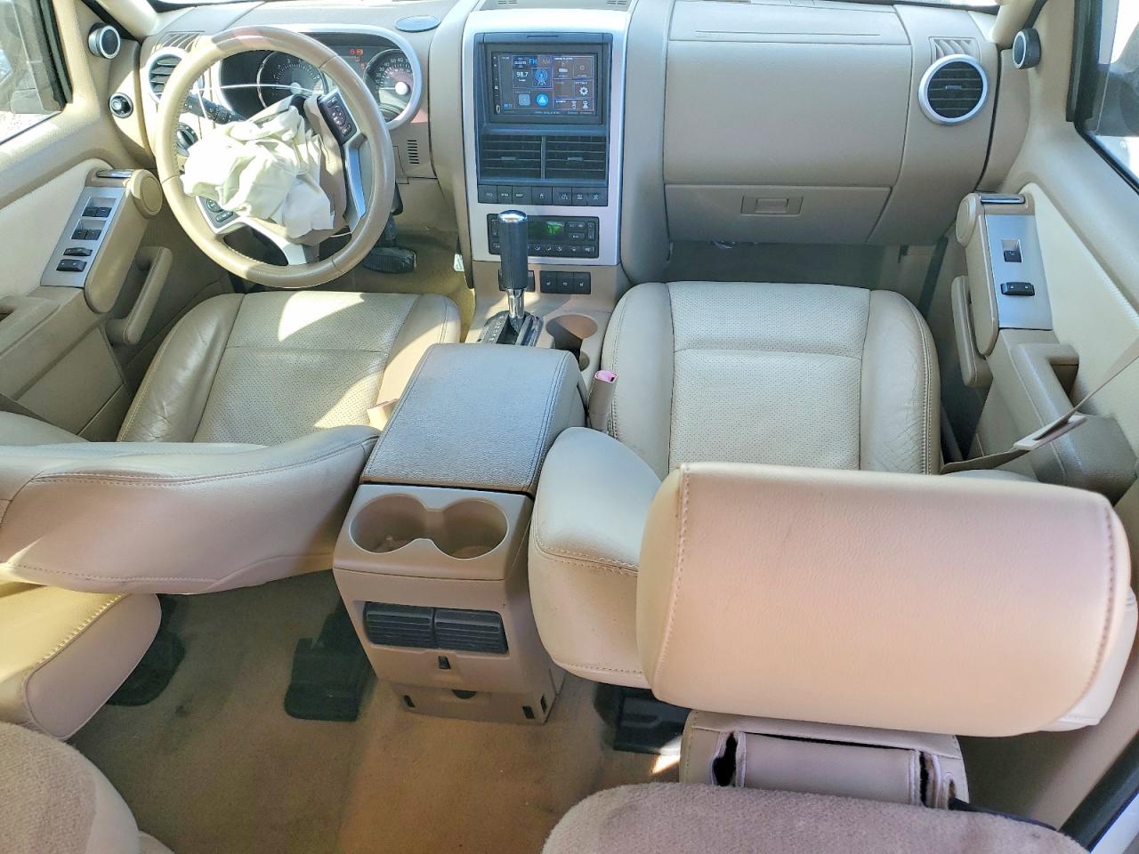 2007 MERCURY MOUNTAINEER PREMIER photo 8